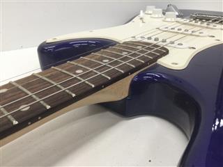 ポ*ト様 Squier Stratocaster Fender　ネイビーブルー Squier by Fender Stratocaster Metallic Blue – Chicago Music